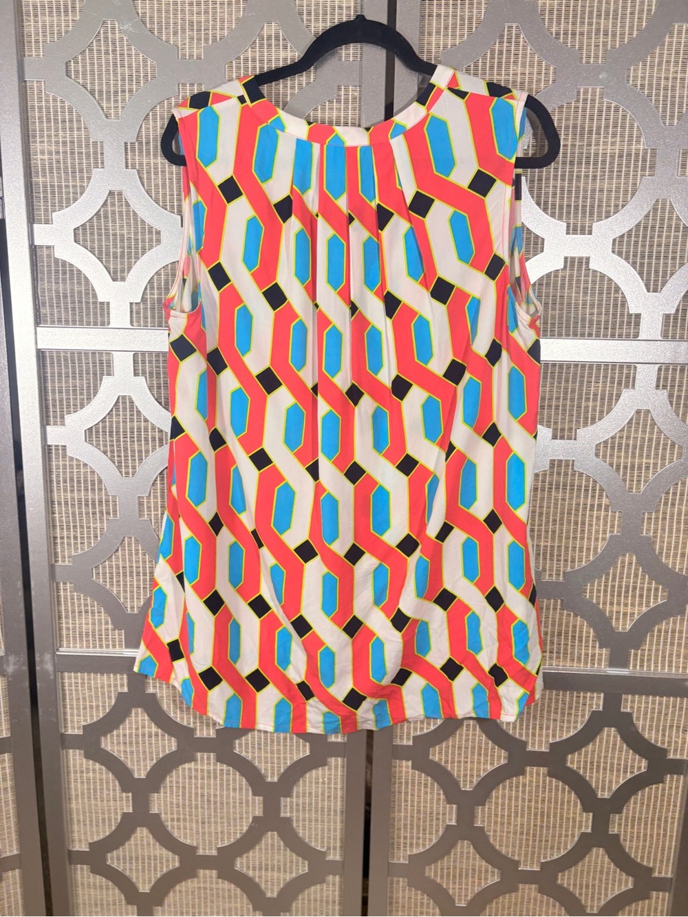 crown & ivy Coral, Aqua, Black Geometric Sleeveless Camisole - Picture 6 of 6